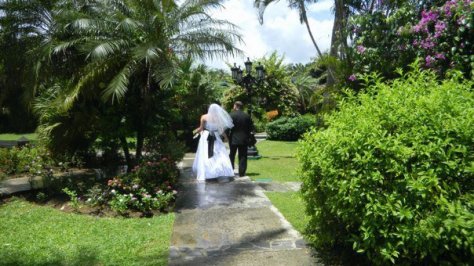 36941_398026379371_1161542_n